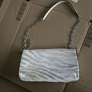 Michael Kors empire pochette